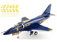 HA1438B - Hobby Master A 4F Skyhawk US Navy Blue Angels