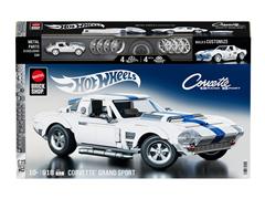 HOT WHEELS #JGR31-9997 - Chevrolet Corvette Grand Sport Building Kit in White and Blue - Mattel Brick Shop - Hot Wheels Speed Series