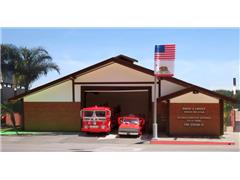 87-0587STN - Iconic Replicas Fire Station 51 E Z