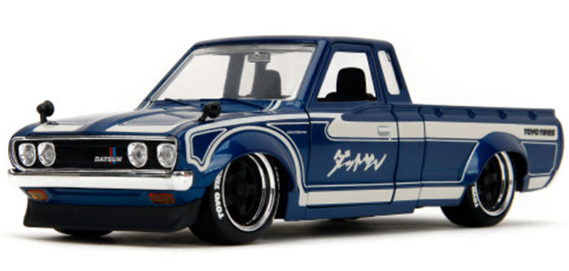 1972 Datson 620 Pickup in Gloss Blue - 35953