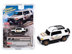 JLCP7421 - Johnny Lightning 2007 Toyota FJ Cruiser Custom