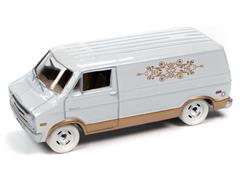 Johnny Lightning 1976 Dodge Tradesman Van WHITE LIGHTNING