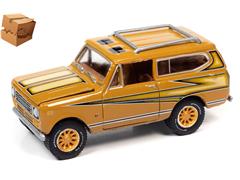 JOHNNY LIGHTNING #JLSP223-B-BOX - 1979 International Scout in Rallye Gold - Midas Edition