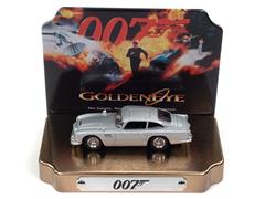 Johnny Lightning James Bond Golden Eye Silver Screen Dioramas