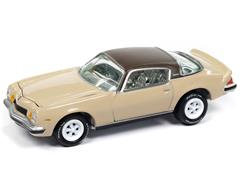 JOHNNY LIGHTNING #JLSP390-B-SP - 1975 Chevrolet Camaro in Cream Beige with Brown Roof and White Lightning Rims