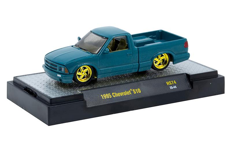 1995 Chevrolet S10 in Blue with Gold Chrome Rims - 31500-HS74-SP