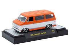 M2MACHINES #32500-97-E - 1975 Chevrolet Van G10 in Orange and White