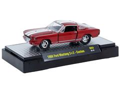 M2MACHINES #32600-94-E - 1966 Ford Mustang Custom in Red with White Stripes
