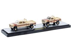 M2MACHINES #36000-R95-C - 1977 GMC Sierra Classic 3500 4X4 and 1977 GMC Sierra Grande 15 in Desert Fox Tan