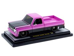 M2MACHINES #40300-143-B - 1979 Chevrolet Scottsdale Chevy Sport Pickup Truck in Pink and Black - Low Rider