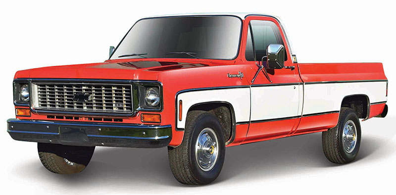 1974 Chevrolet C10 Cheyenne Super Pickup in Red and White - 31467RW