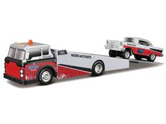 Maisto Diecast Ramp Truck Hauling a 1957 Chevrolet Bel