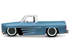 15494-17 - Maisto Diecast 1987 Chevrolet 1500 Pickup Truck