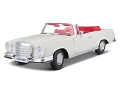 31811CR - Maisto Diecast 1967 Mercedes Benz 280SE Cabrio _ Convertible