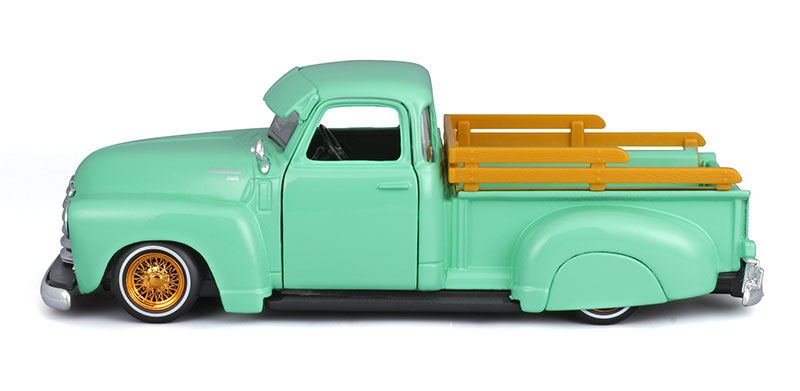 1950 Chevrolet 3100 Lowriders Pickup Truck in Green - Maisto