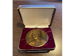 100 - Medallic Art Co Alabama Sports Legend Davey Allison Bronze Tribute