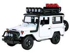 79137WT - Motormax Toyota FJ40 Off Road Truck