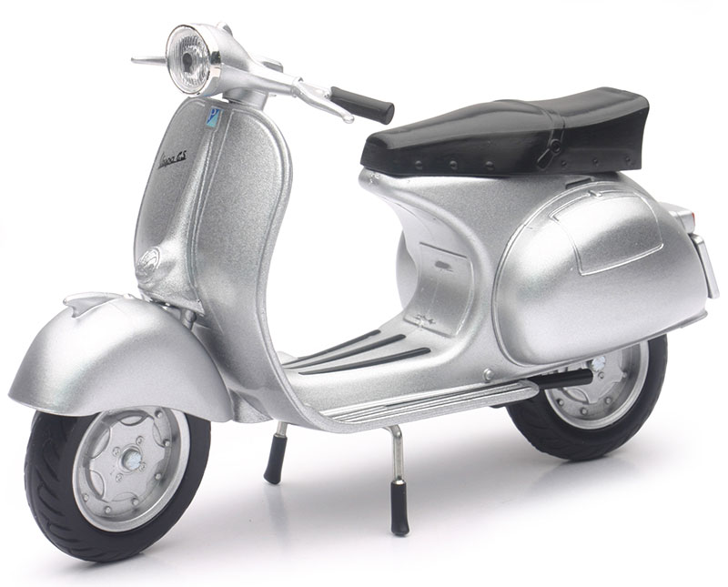 1953 Vespa 150GS Scooter in Silver - 57863