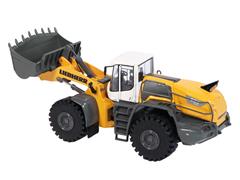 10061 - NZG Model Liebherr L586 4 Wheel Loader