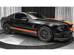 SHELBY COLLECTIBLES #SC18013 - 2013 Ford Mustang Shelby GT500 in Black with Orange Stripes