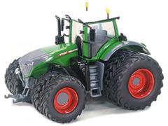 SPECCAST #SCT-985 - Fendt 1042 Vario Tractor with Front and Rear Duals