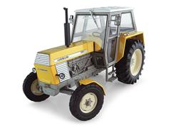 UNIVERSAL HOBBIES - 5284 - Ursus 1201 Tractor 