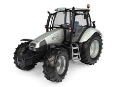 5396 - Universal Hobbies Deutz Fahr Agrotron 120 MK3 Tractor