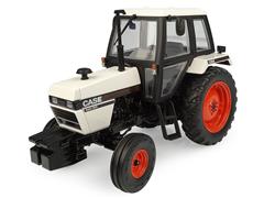 6470 - Universal Hobbies Case IH 1394 Tractor Made of diecast