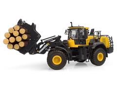 8165 - Universal Hobbies Komatsu WA475 10 Wheel Loader