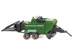 039603 - Wiking Model Fendt 1270S Square Baler It is now