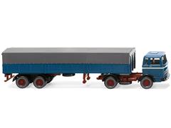 051405 - Wiking Model Mercedes Benz Flatbed Truck