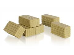 077394 - Wiking Model Square Hay Bales Six Pieces High Quality