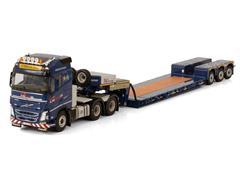 01-3701 - WSI Model Maxtrans Volvo FH4 Globetrotter 6x4 Tractor