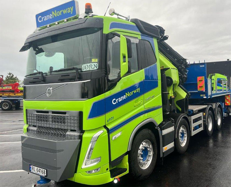 Crane Norway - Volvo FH5 Sleeper Cab 8x4 with Palfinger PK 92002