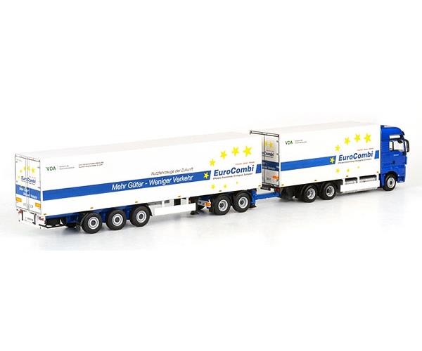 MAN TGX XXL Euro Combi Truck and Trailer in Blue and White - 04-1076