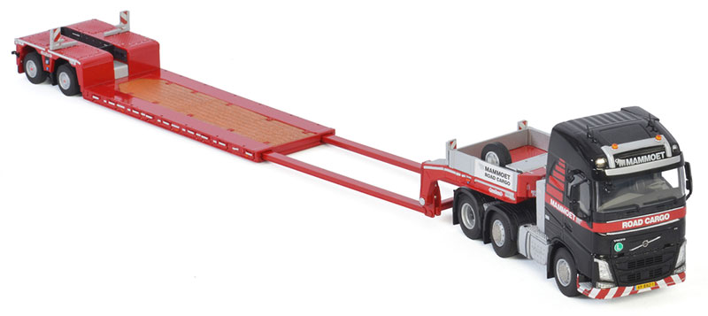 Mammoet - Volvo FH4 6x2 with 2-Axle Nooteboom Euro Lowboy Trailer